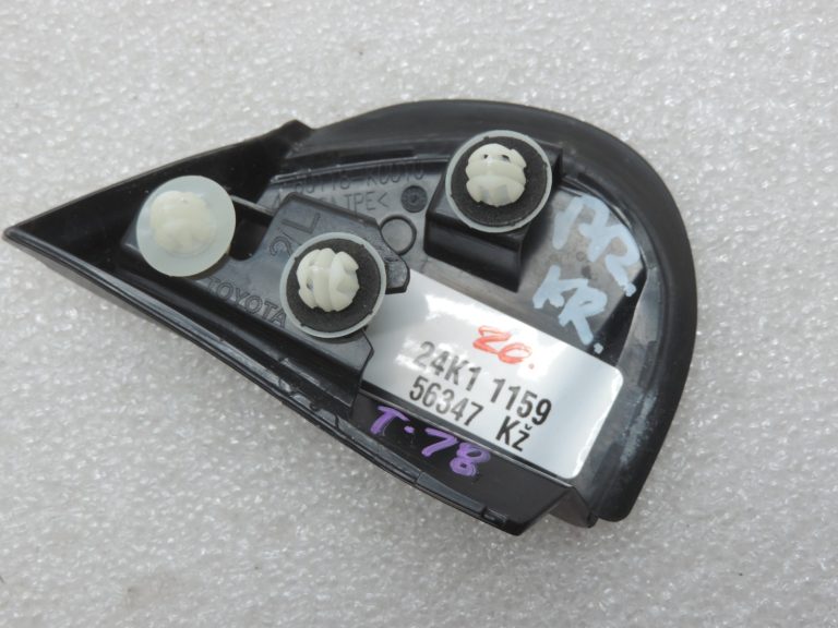 Oriģinālā Toyota Yaris P21 Priekšējā kreisā ārējā spoguļa durvju apdare 60118K0010