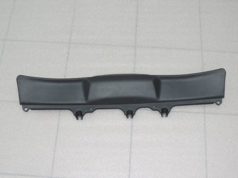 Oriģināls Toyota Yaris P21 aizmugurējo durvju apdares vāks 67761K0020C0