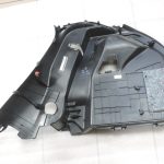 Oriģināls Toyota Yaris P21 bagāžas nodalījuma vāks kreisais 64740K0050C0