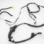 Toyota Avensis T27 Durvju vadu instalācija priekšējā kreisā 82152-05780, 8215205780