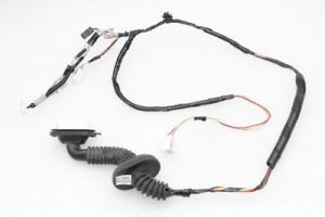 Toyota Avensis T27 Aizmugurējo kreiso durvju elektroinstalācijas instalācija 82154-05260, 8215405260