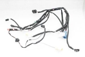 Toyota Avensis T27 Kombi aizmugurējo durvju instalācijas komplekts Nr.2 apakšējais 82185-05230, 8218505230