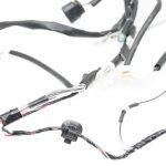 Toyota Avensis T27 Kombi aizmugurējo durvju instalācijas komplekts Nr.2 apakšējais 82185-05230, 8218505230