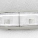 Toyota Avensis T27 Auris E18 Iekšējais apgaismojums 8125005030B0, 81250-05030-B0