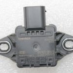 Toyota Avensis T27 pagrieziena sensors garenvirziena/ sānu paātrinājuma BOSCH 89183-0F010