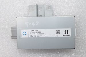 Toyota Avensis T27 door control unit 8598A-05010, 8598A05010