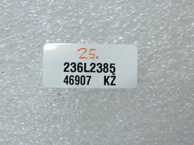 Oriģināls Toyota Avensis T27 1.8 eļļas spiediena sensora spiediena slēdzis 8353012060