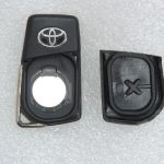 Toyota Avensis T27 Verso tālvadības pults atslēga 433.92MHz