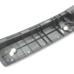 Toyota Avensis T27 bagāžnieka sliekšņa vāks 5838705110C0