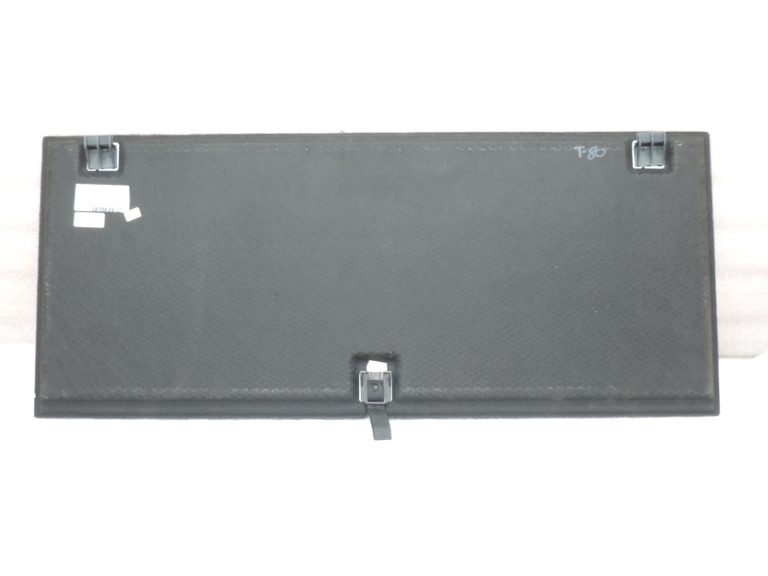 Toyota Avensis T27 kombi bagāžas nodalījuma pārsegs 5841005021C1