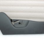 Toyota Avensis T27 Priekšējā labā sēdekļa paneļa ārējais apvalks 71811-05070-C0
