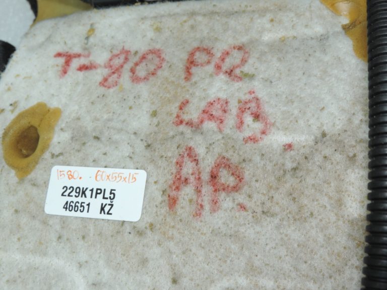 Toyota Avensis T27 priekšējā labā sēdekļa spilvens ar sildītāju 710710-5A10-C1