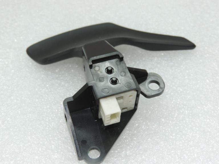 Oriģināls Toyota Avensis T27 pārnesumu pārslēgšanas pārnesums (+) 846100F020 84620-0F020