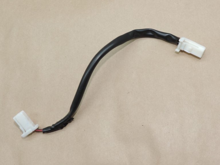Toyota Avensis T27 stūres kolonnas slēdzis kruīza vadības slēdža vadu instalācija 8463305010