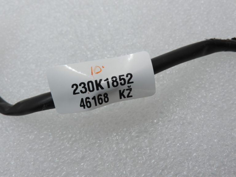 Toyota Avensis T27 stūres kolonnas slēdzis kruīza vadības slēdža vadu instalācija 8463305010