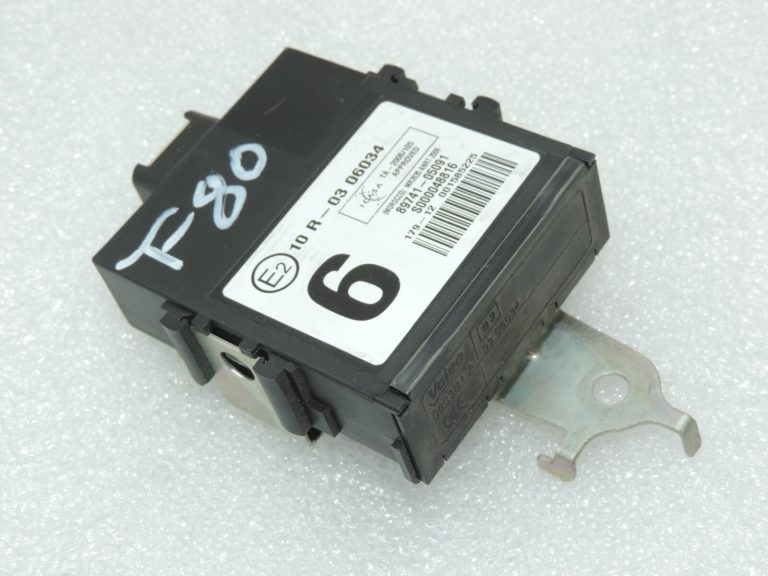 Toyota Avensis T27 elektroniskais modulis centrālās bloķēšanas vadības bloks 8974105091