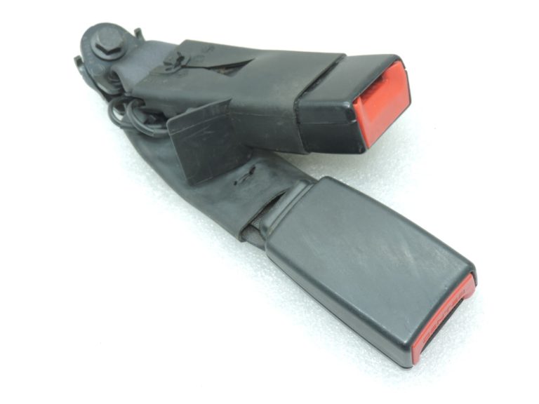 Oriģinālā Toyota Avensis T27 Aizmugurējās drošības jostas sprādzes centrālais dubultais 7348005060C1