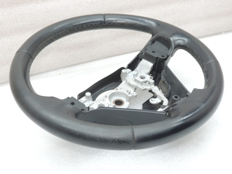 Oriģināls Toyota Avensis T27 facelift stūres rats sporta stūres rats ādas 4510005890C0