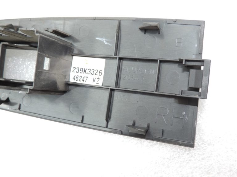 Toyota Avensis T27 Logu regulatora slēdža vāks priekšējais labais 7423105230