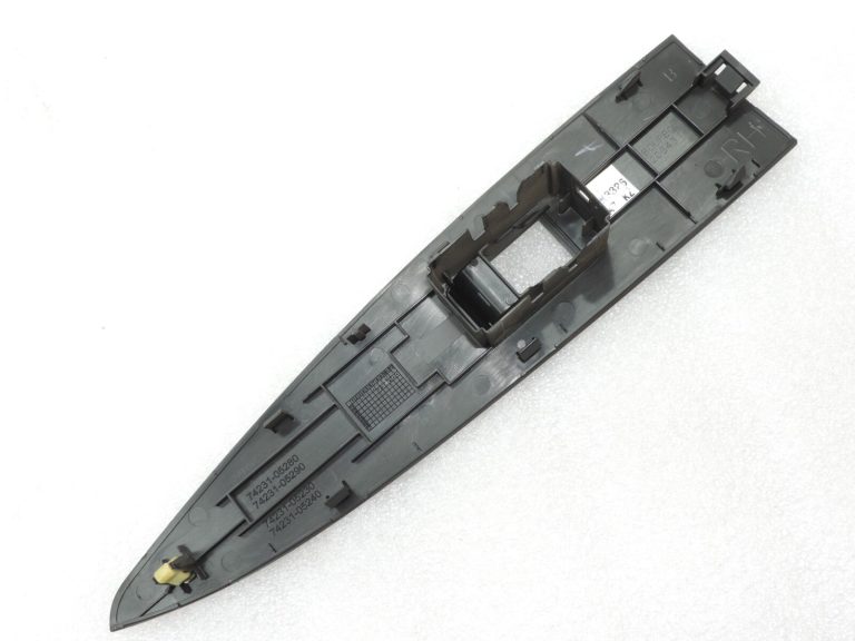 Toyota Avensis T27 Logu regulatora slēdža vāks priekšējais labais 7423105230