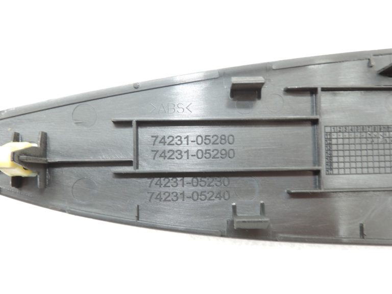 Toyota Avensis T27 Logu regulatora slēdža vāks priekšējais labais 7423105230