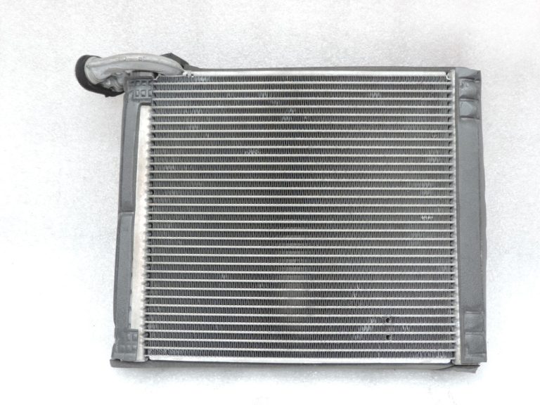 Oriģināls Toyota Avensis T27 gaisa kondicioniera iztvaicētājs 8850102202 88501-02202