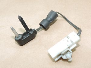 Oriģināls Toyota Avensis T27 gaisa kondicioniera iztvaicētāja temperatūras sensors 8862502110