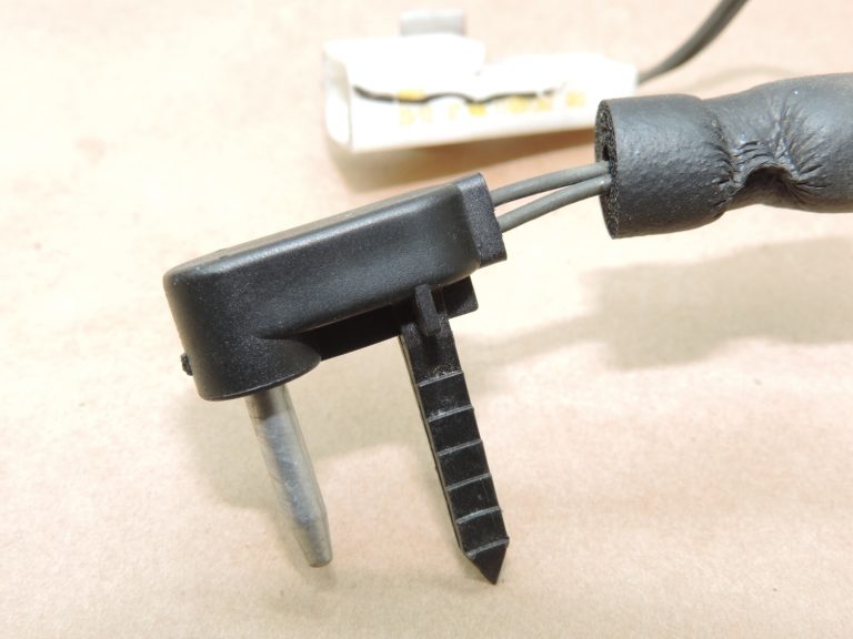 Oriģināls Toyota Avensis T27 gaisa kondicioniera iztvaicētāja temperatūras sensors 8862502110