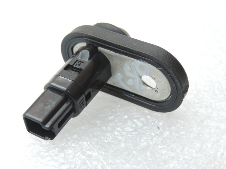Oriģināls Toyota Lexus kontakta slēdzis priekšējām aizmugurējām durvīm 842310D030 84231-0D030