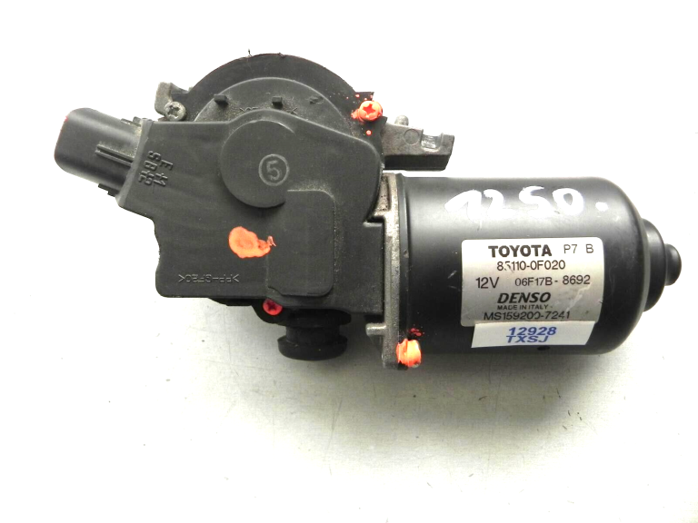 Toyota Corolla Verso 04-09 Vējstikla tīrītāja motors Priekšējais tīrītāja motors 85110-0F020