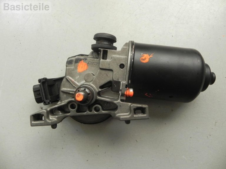 Toyota Corolla Verso 04-09 Vējstikla tīrītāja motors Priekšējais tīrītāja motors 85110-0F020