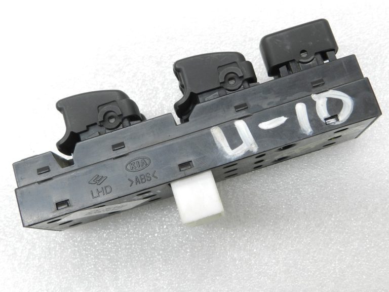 OEM Kia Sorento I (BD) Elektriskā loga slēdzis priekšējais kreisais vadītājs 93570-3E210BL