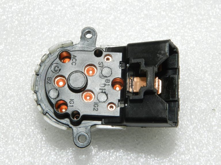 Kia Sportage Mk3 aizdedzes slēdzis aizdedzes slēdzis 81910-3W000, 93110 3S000