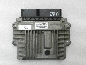 Kia Carnival VQ 2.9 CRDi motora vadības bloks Dzinēja ECU 39104-4X935