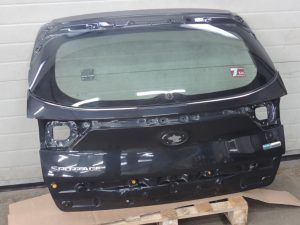 Kia Sportage IV QL 15-19 Aizmugurējās durvis Aizmugurējās durvis Krāsa - 1K