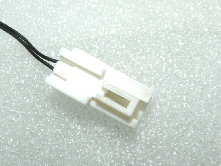 Oriģinālais Kia Sportage IV (QL) gaisa kondicioniera iztvaicētāja temperatūras sensors 97143D7000