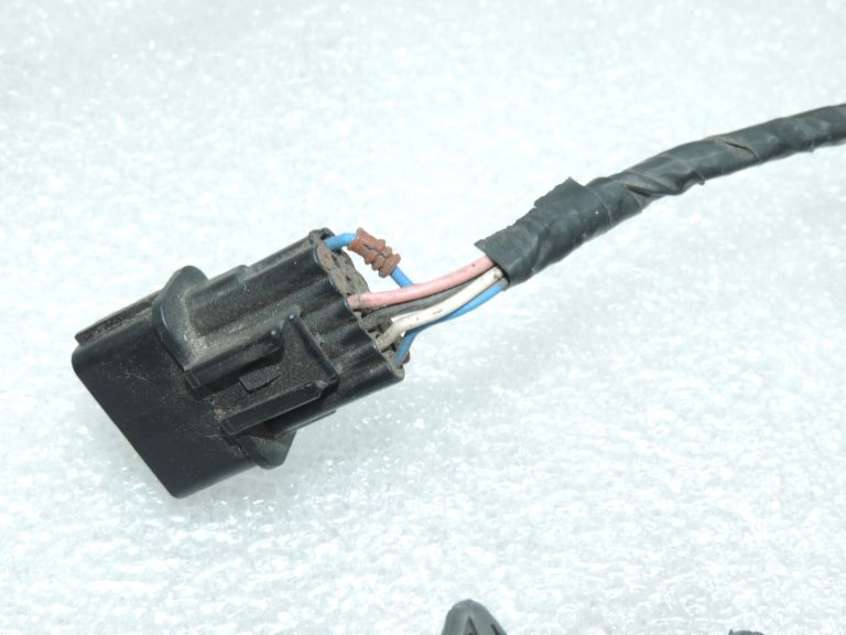 Oriģinālā Kia Sportage IV (QL) Aizmugurējā bampera elektroinstalācija 91880-F1120