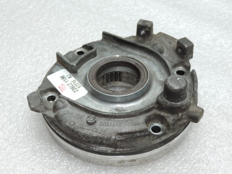 Oriģināls Volvo 2.4 D5 eļļas sūknis 3077709