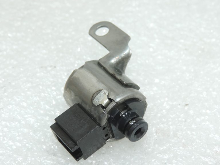 Oriģināls Volvo 4 pakāpju automātiskās transmisijas AW50-42LE solenoīda vārsts (melns savienotājs)