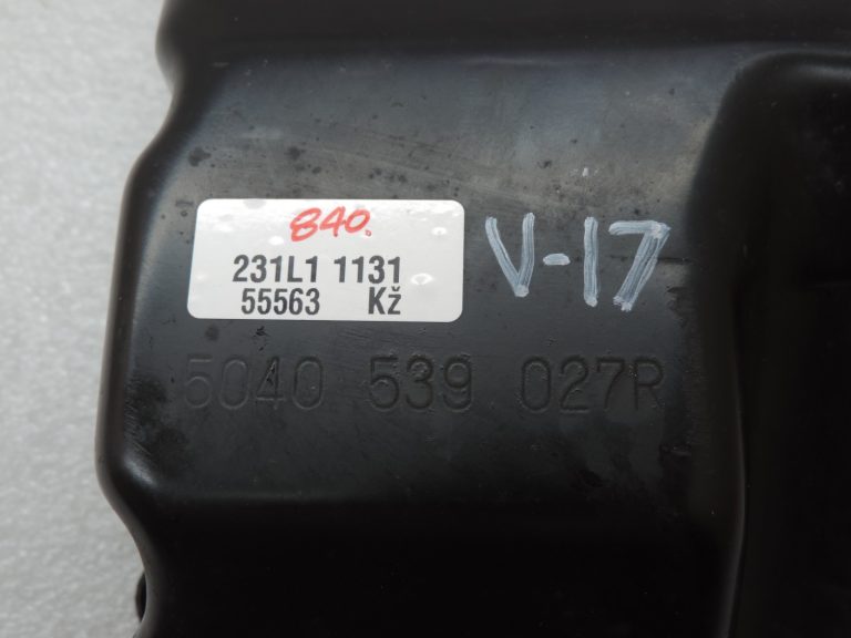 Oriģināla Volvo 4 pakāpju automātiskā transmisija AW50-42LE Transmisijas eļļas panna 6843115