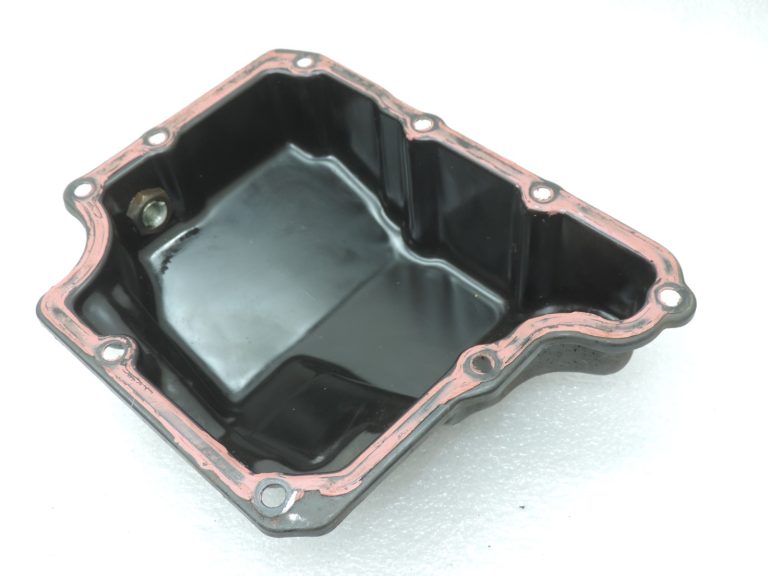 Oriģināla Volvo 4 pakāpju automātiskā transmisija AW50-42LE Transmisijas eļļas panna 6843115