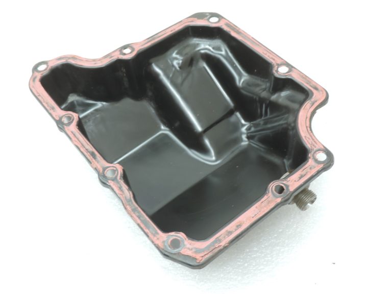Oriģināla Volvo 4 pakāpju automātiskā transmisija AW50-42LE Transmisijas eļļas panna 6843115