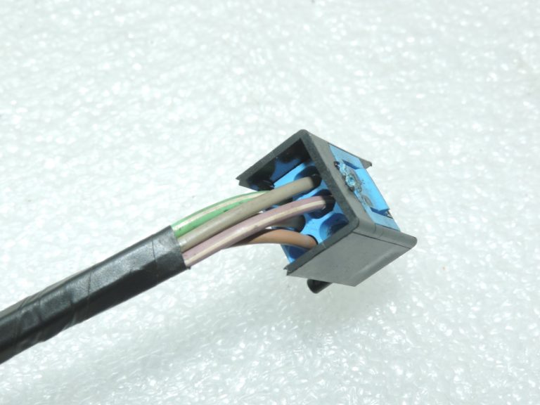 Oriģināla Volvo 4 pakāpju automātiskās transmisijas AW50-42LE vadu instalācija 8636318