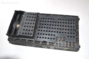 Volvo S60 S80 I V70 II FUSEBOX CONTROL UNIT 8688153 8645729