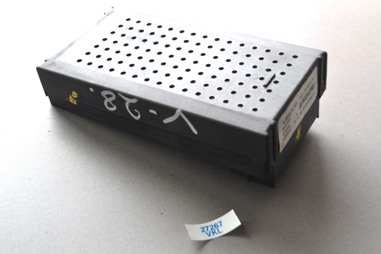 Volvo S60 S80 I V70 II FUSEBOX CONTROL UNIT 8688153 8645729