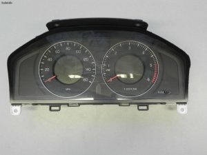 Volvo V70 III 3 2.4 D5 dīzeļdegviela Milen Spidometra instrumentu klasteris