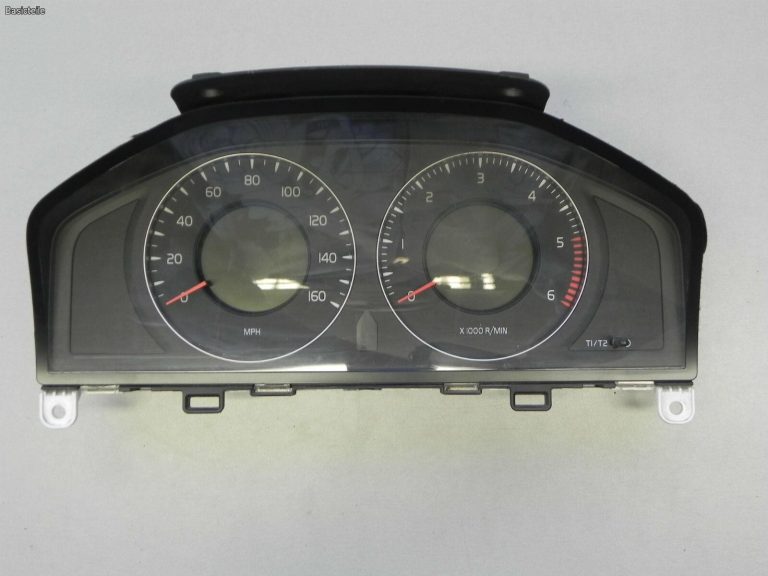 Volvo V70 III 3 2.4 D5 dīzeļdegviela Milen Spidometra instrumentu klasteris