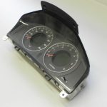 Volvo V70 III 3 2.4 D5 dīzeļdegviela Milen Spidometra instrumentu klasteris