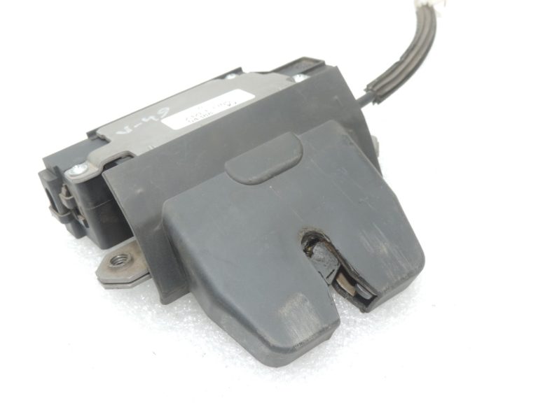 Oriģinālā Volvo S80 II aizmugurējo durvju slēdzene 31440242