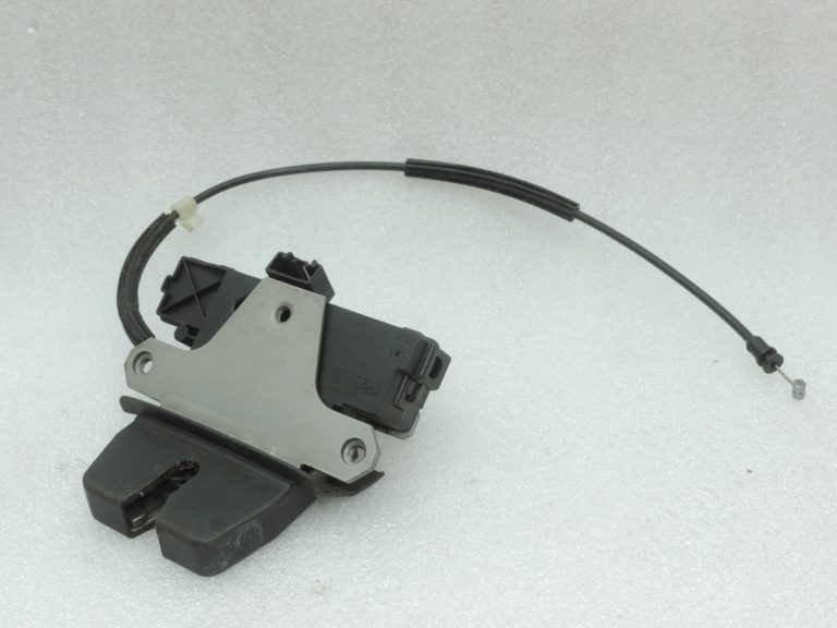 Oriģinālā Volvo S80 II aizmugurējo durvju slēdzene 31440242
